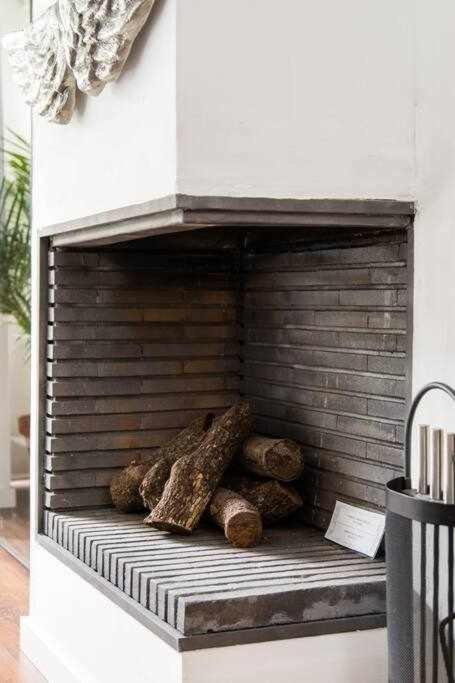 Lujoso Apartamento Con Patio En Triana Sevilla Екстериор снимка