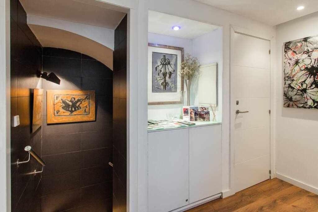Lujoso Apartamento Con Patio En Triana Sevilla Екстериор снимка
