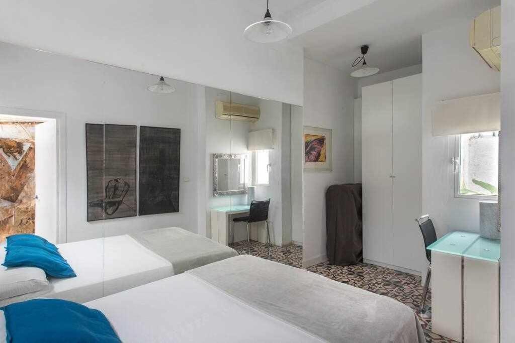 Lujoso Apartamento Con Patio En Triana Sevilla Екстериор снимка