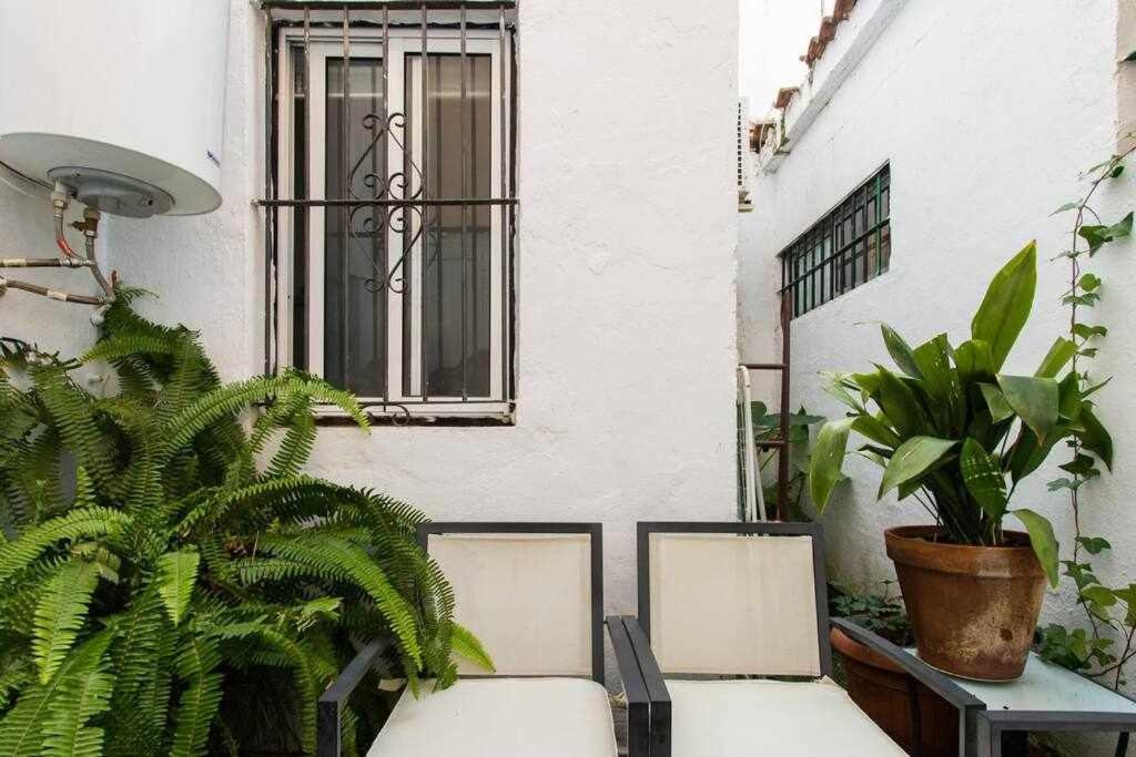 Lujoso Apartamento Con Patio En Triana Sevilla Екстериор снимка