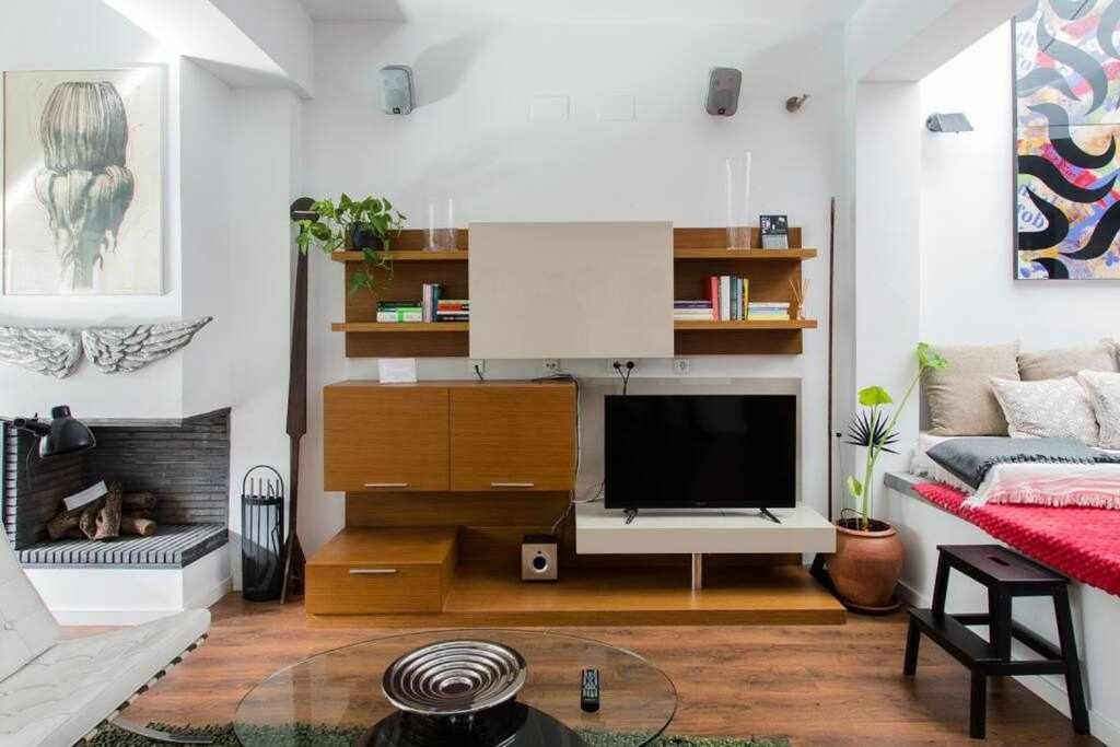 Lujoso Apartamento Con Patio En Triana Sevilla Екстериор снимка